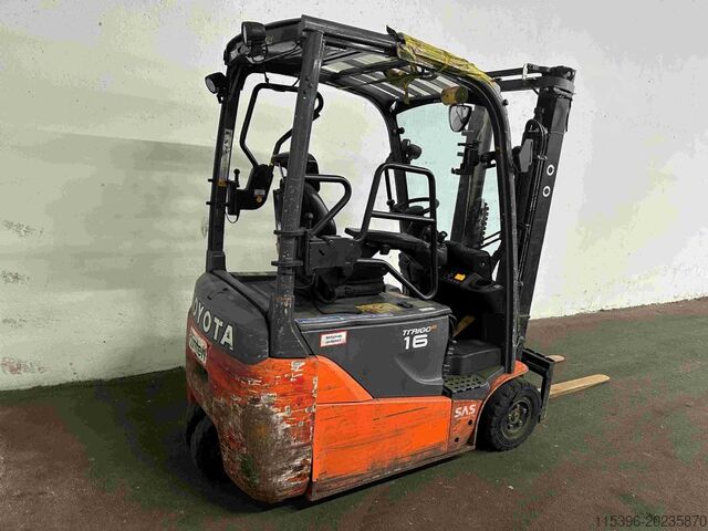 Electric 3-wheel forklift Toyota 8FBE16T - FREIHUB-Mast !!