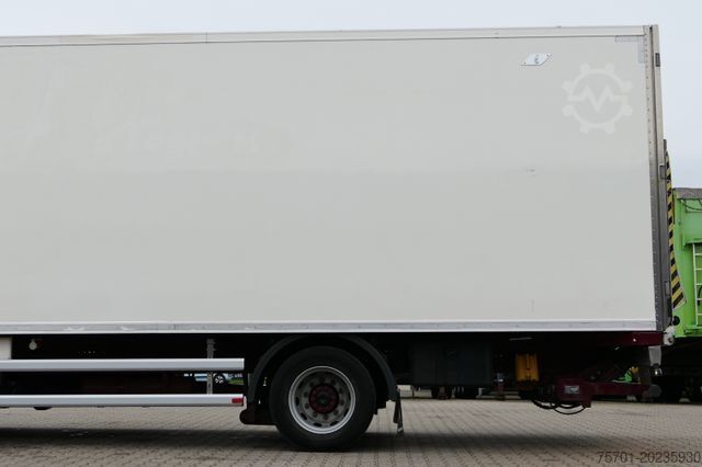 Refrigerated truck MERCEDES-BENZ Antos 1833 Kühlkoffer Vollluft Kamera LBW Euro 6