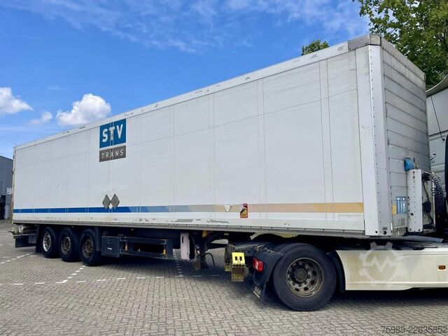 Box body Schmitz Cargobull SAF AXLES, LIFT AXEL, DISC BRAKES, AIR SUSPENSION