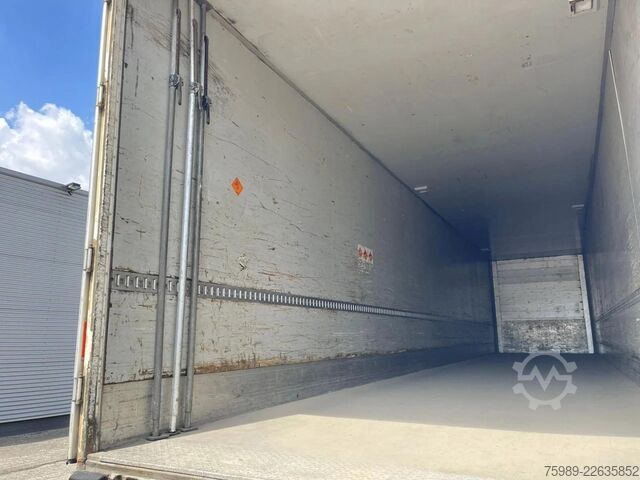 Box body Schmitz Cargobull SAF AXLES, LIFT AXEL, DISC BRAKES, AIR SUSPENSION