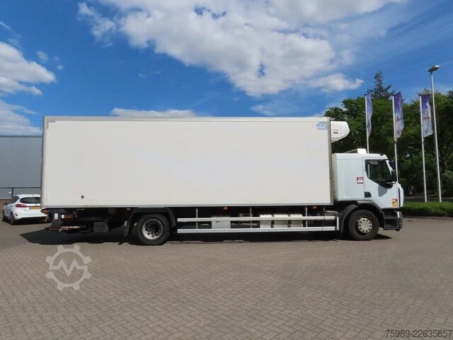 Refrigerated/freezer transport Renault D Sleeper,  19000kgm RETARER, 2 zones temperatu...