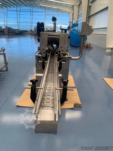 EMERITO AUTOMATIC TWIST-OFF CAPPING MACHINE EMERITO 2.8