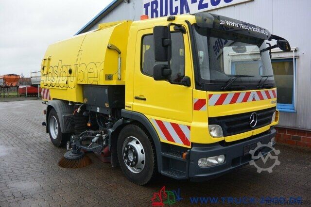 Kehrmaschine Mercedes-Benz Atego 1524 Bucher Johnston VS650 Deutsches Gerät