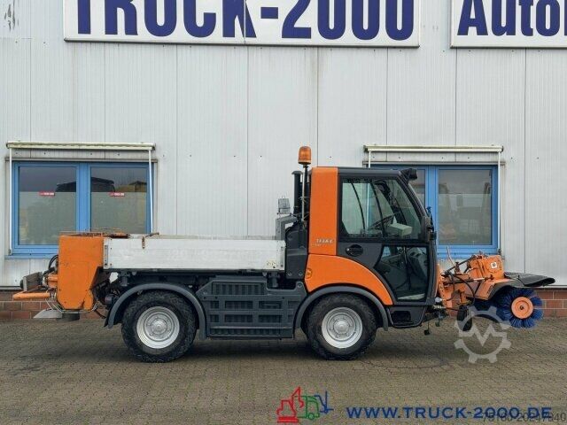 Road sweeper Multicar Tremo X56 Winterdienst Streuer + Besen NUR8568KM