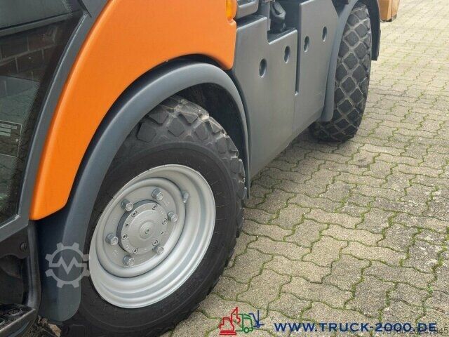 Kehrmaschine Multicar Tremo X56 Winterdienst Streuer + Besen NUR 14TKM