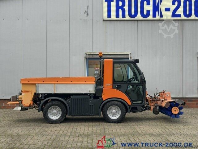 Kehrmaschine Multicar Tremo X56 Winterdienst Streuer + Besen NUR7536KM
