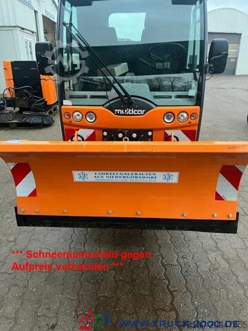 Kehrmaschine Multicar Tremo X56 Winterdienst Streuer + Besen NUR 10TKM