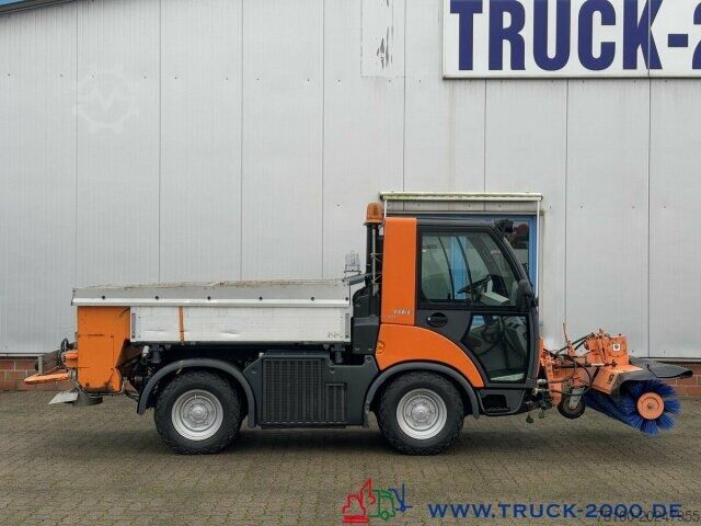 Kehrmaschine Multicar Tremo X56 Winterdienst Streuer + Besen NUR 10TKM