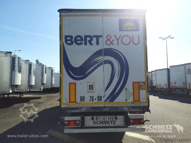 Open semitrailer with tarp Schmitz Cargobull Semitrailer Curtainsider Standard