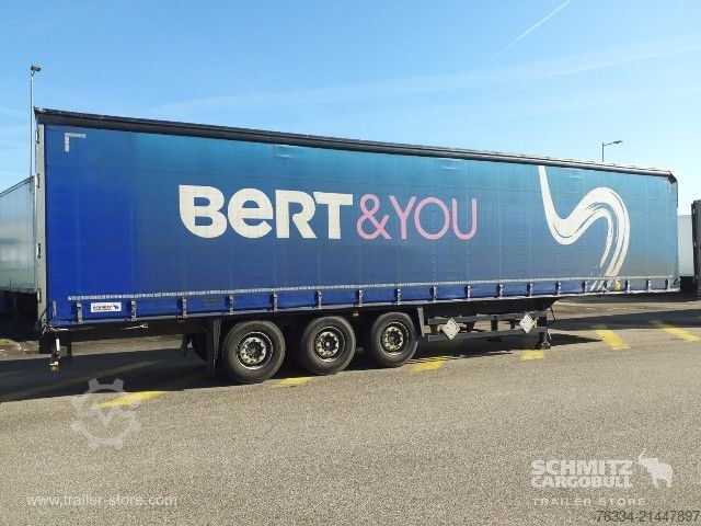 Open semitrailer with tarp Schmitz Cargobull Semitrailer Curtainsider Standard