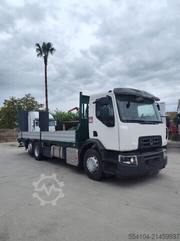 Low loader with hydraulic ramps and winch Renault D 26