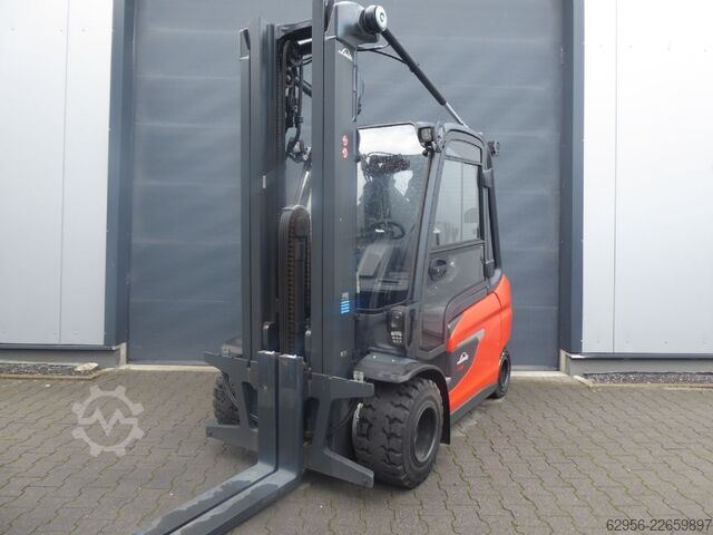 Electric 4-wheel forklift Linde E35L-01 förderfähig