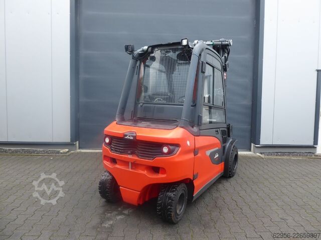 Electric 4-wheel forklift Linde E35L-01 förderfähig