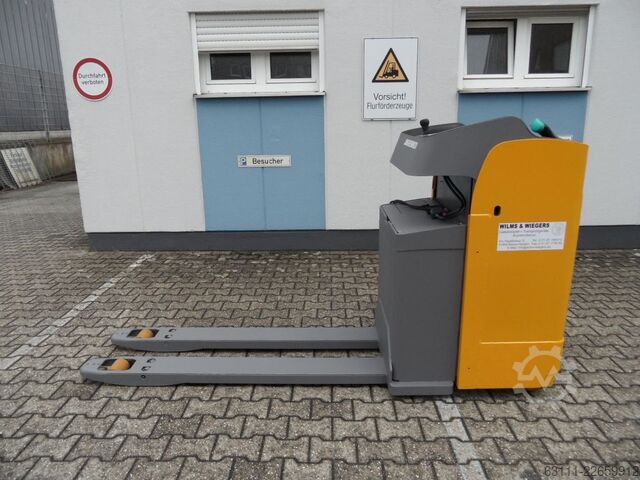Niederhubwagen Jungheinrich ESE 120 - 1600 mm Gabeln - NEUE Batterie