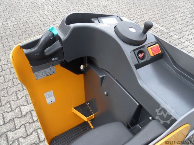 Niederhubwagen Jungheinrich ESE 120 - 1600 mm Gabeln - NEUE Batterie