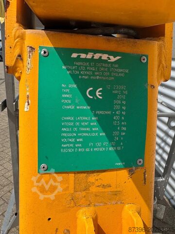 Gelenkteleskoparbeitsbühne Niftylift HR12NE Hoogwerker Knikarmhoogwerker