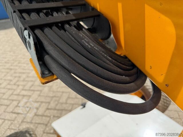 Gelenkteleskoparbeitsbühne Niftylift HR12NE Hoogwerker Knikarmhoogwerker