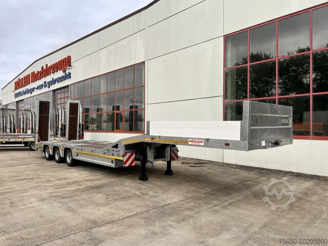 Low loader semitrailer Möslein ST 3  3 Achs Satteltieflader neu