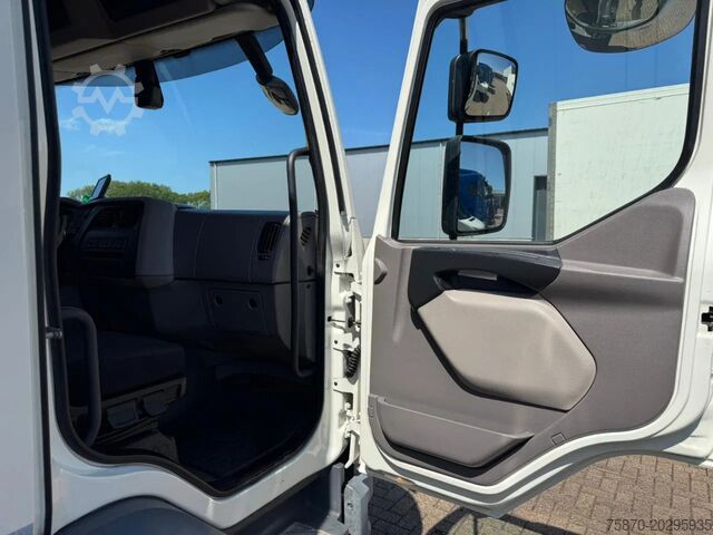 Refrigerated/frozen transport DAF LF 260 FA