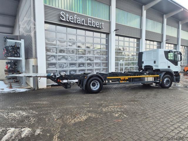 Fahrgestell mit Fahrerhaus Iveco Stralis AT190S31/FP CM BDF LBW unterfaltbar AHK