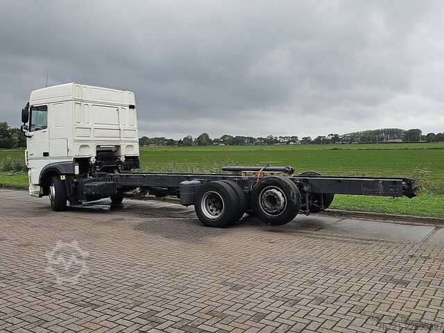 Fahrgestell mit Fahrerhaus DAF XF 480 6x2*4