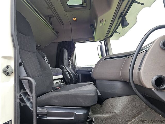 Fahrgestell mit Fahrerhaus DAF XF 480 6x2*4