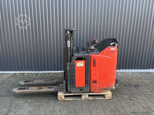 Fahrerstandstapler Linde D12SP