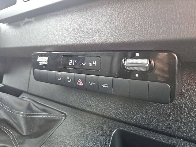 High-roof van MERCEDES-BENZ SPRINTER 317 L3H2 Maxi Mbux