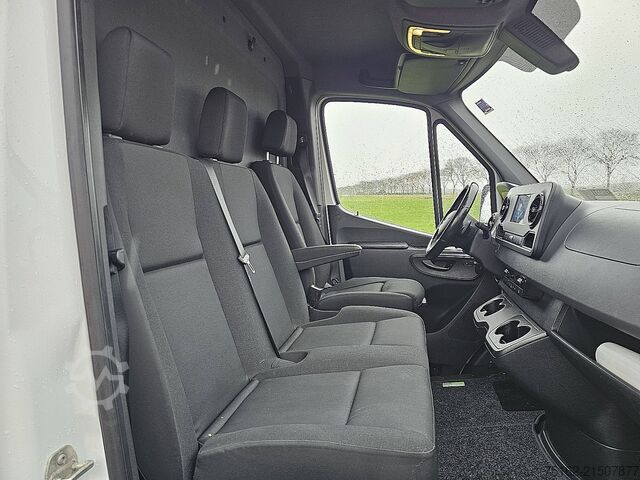 High-roof van MERCEDES-BENZ SPRINTER 315 L3H2 Maxi Automaat!