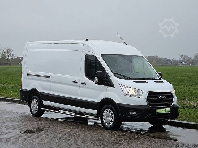 High-roof van FORD TRANSIT 2.0 L3H2 Navi AC Euro6!