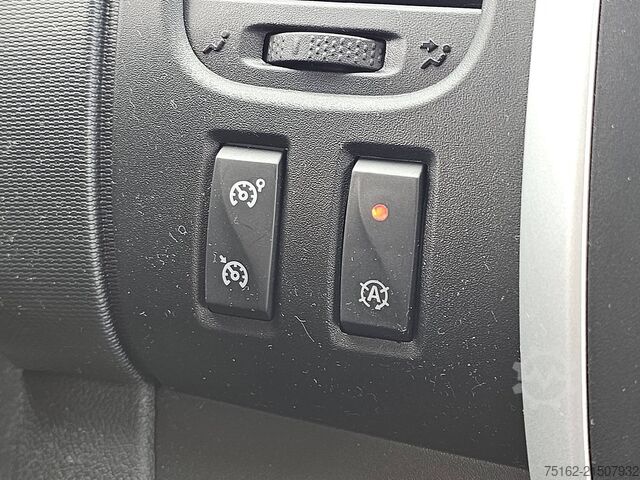 Hochdachkombi RENAULT TRAFIC 2.0 DCI L2H1 2xZijdeur Navi!