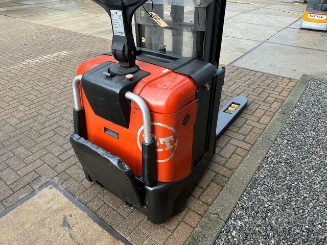 VS-22441 Electric triplex stacker Toyota 5,000 mm TOYOTA SPE125L