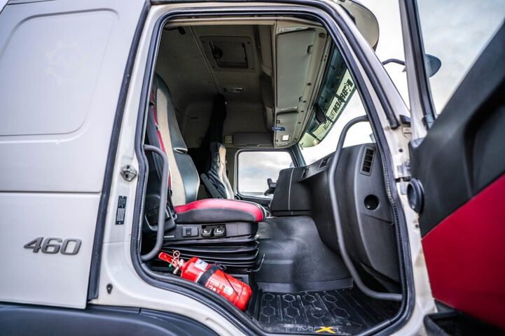 Standard tractor VOLVO FMX 460 GLOB + HYDR