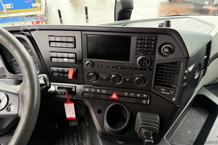 Standard tractor unit Mercedes-Benz Antos 1843 4x2 ADR Retarder / Swiss-Vehicle