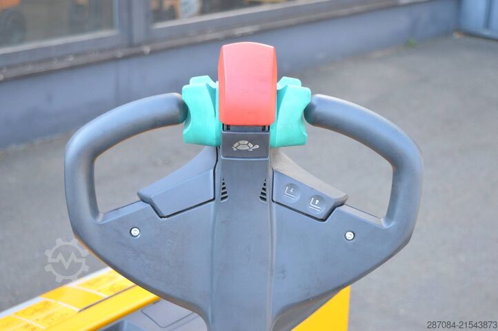 Niederhubwagen Jungheinrich EJE 225