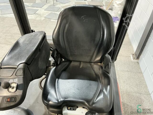 Gabelstapler Linde E16-02