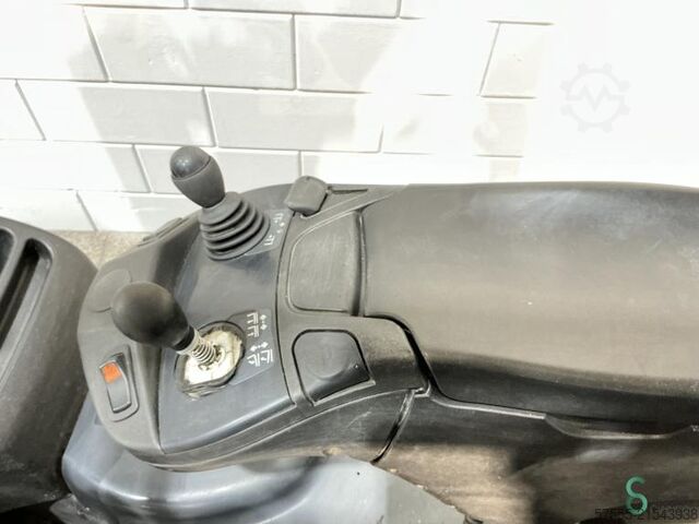 Gabelstapler Linde E16-02