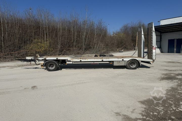 Low loader trailer Schwarzmüller AZ Tieflader / Swiss-Vehicle