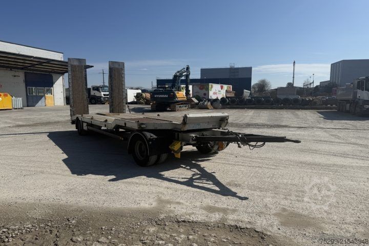 Low loader trailer Schwarzmüller AZ Tieflader / Swiss-Vehicle