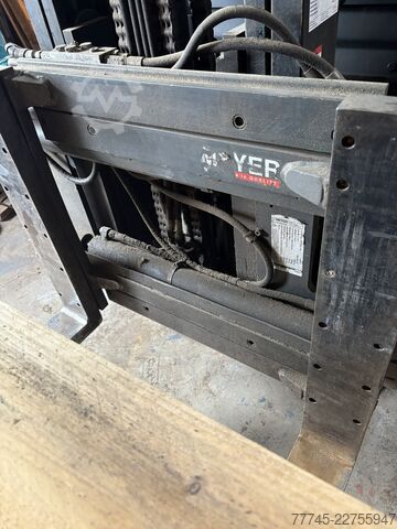 Forklift, LPG forklift Toyota Tonero 35