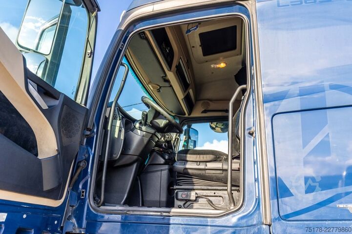 Fahrgestell mit Fahrerhaus Mercedes-Benz ACTROS 2548