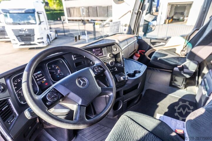 Fahrgestell mit Fahrerhaus Mercedes-Benz ACTROS 2548