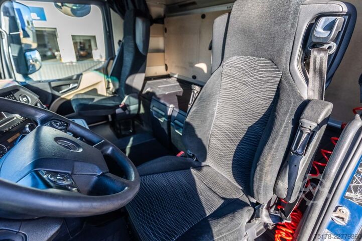 Fahrgestell mit Fahrerhaus Mercedes-Benz ACTROS 2548