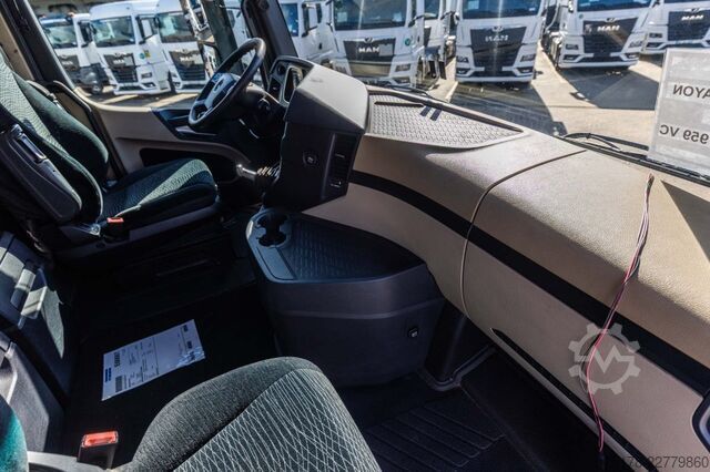Fahrgestell mit Fahrerhaus Mercedes-Benz ACTROS 2548