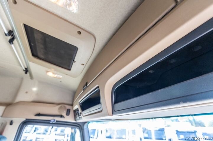 Fahrgestell mit Fahrerhaus Mercedes-Benz ACTROS 2548