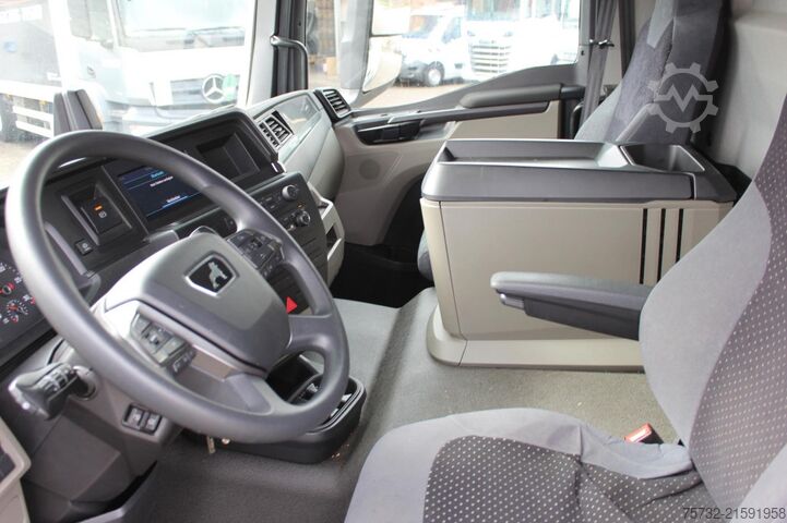 Box truck MAN TGM 18.320 Koffer Anhägerkupplung Klima LDW LBW