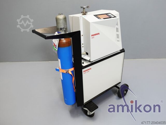 Professional helium leak detector Leybold Phoenix L 300