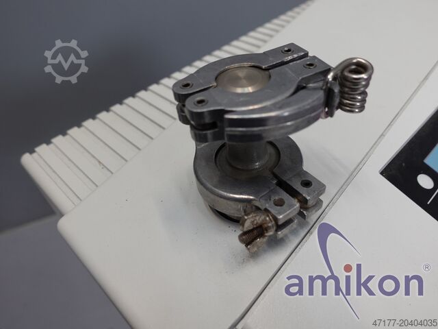 Professional helium leak detector Leybold Phoenix L 300