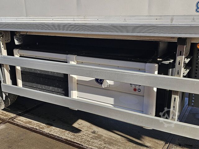 Kühl-/Tiefkühltransport  ASZ18006