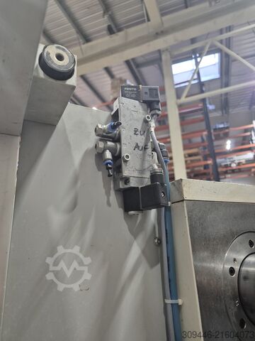 Injection molding machine KraussMaffei KM 125-520 C2